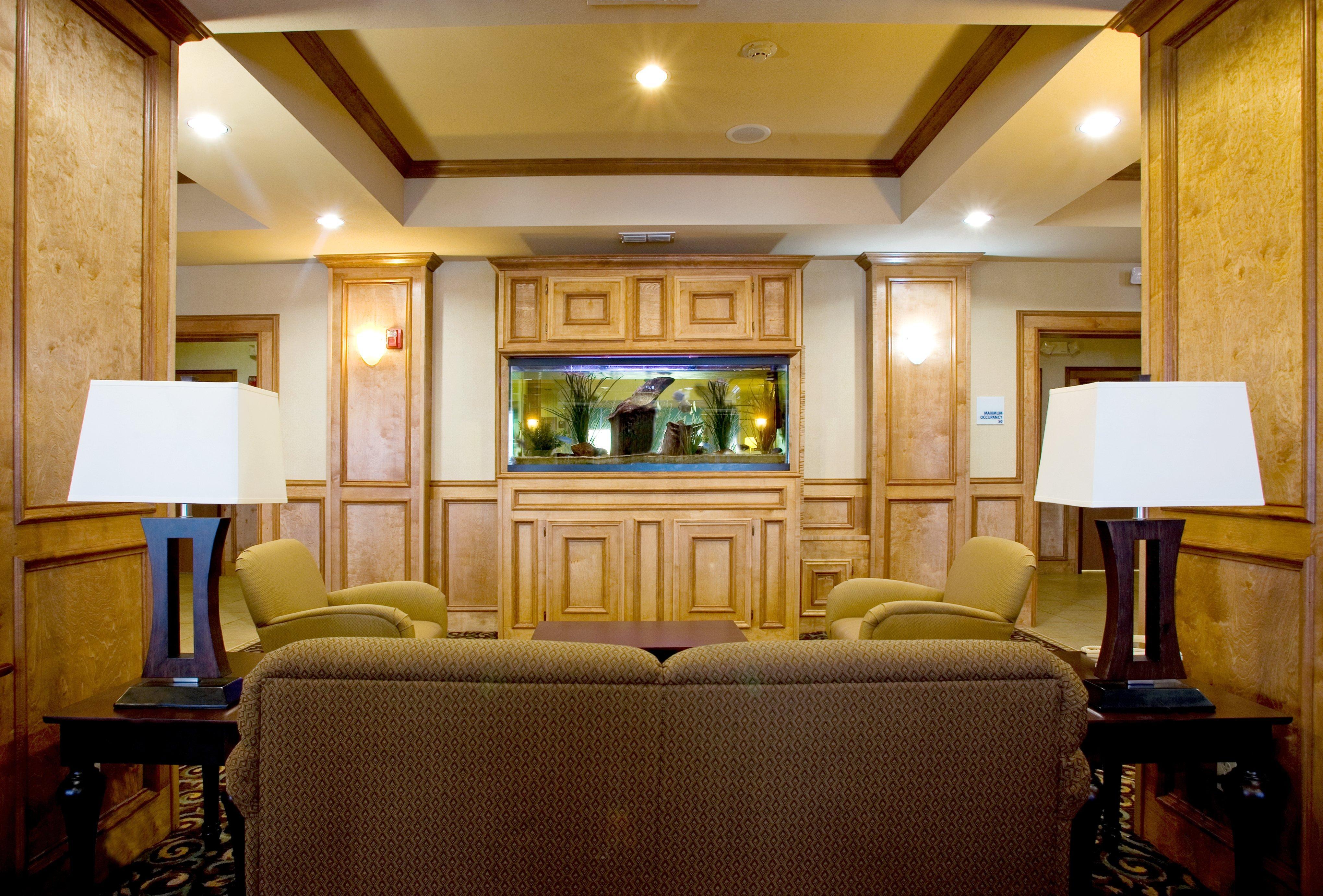 Holiday Inn Express Hotel And Suites Kingsville By Ihg Beltér fotó