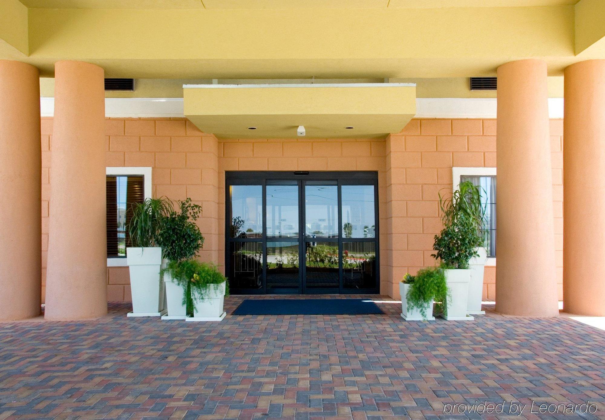 Holiday Inn Express Hotel And Suites Kingsville By Ihg Kültér fotó